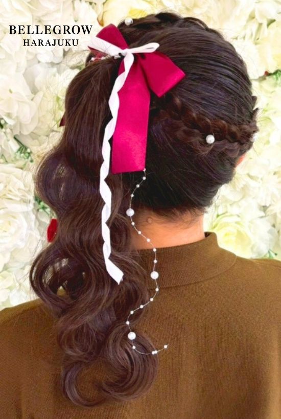 赤リボンとパールのクリスマス編み込みポニー